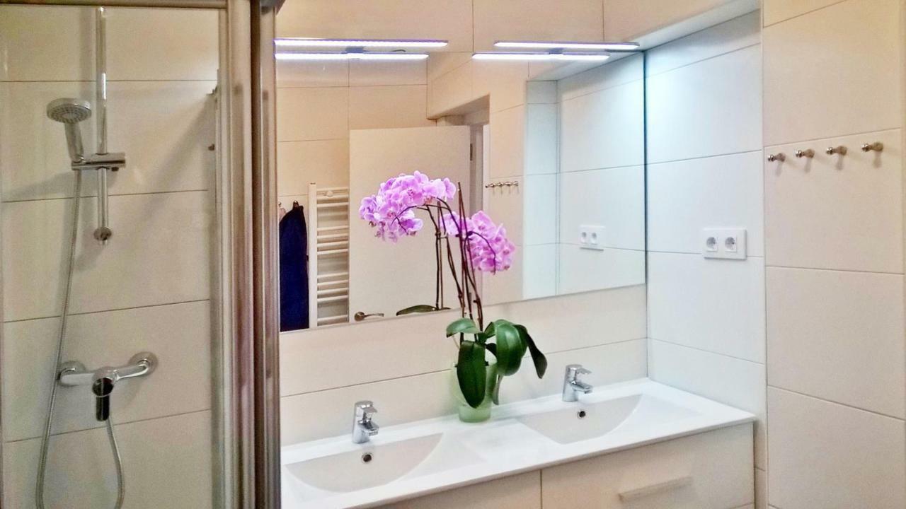 Апартаменты Apartamento Leman Салоу Экстерьер фото