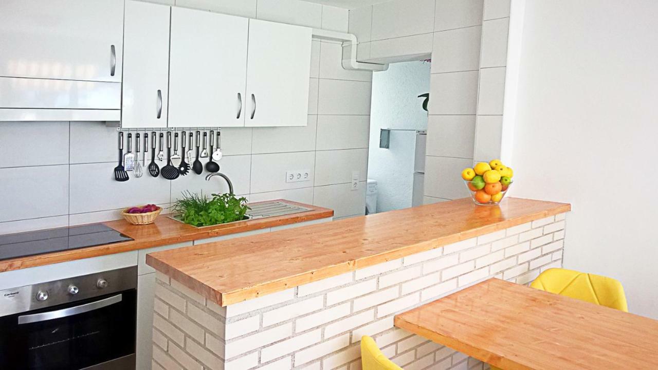 Апартаменты Apartamento Leman Салоу Экстерьер фото