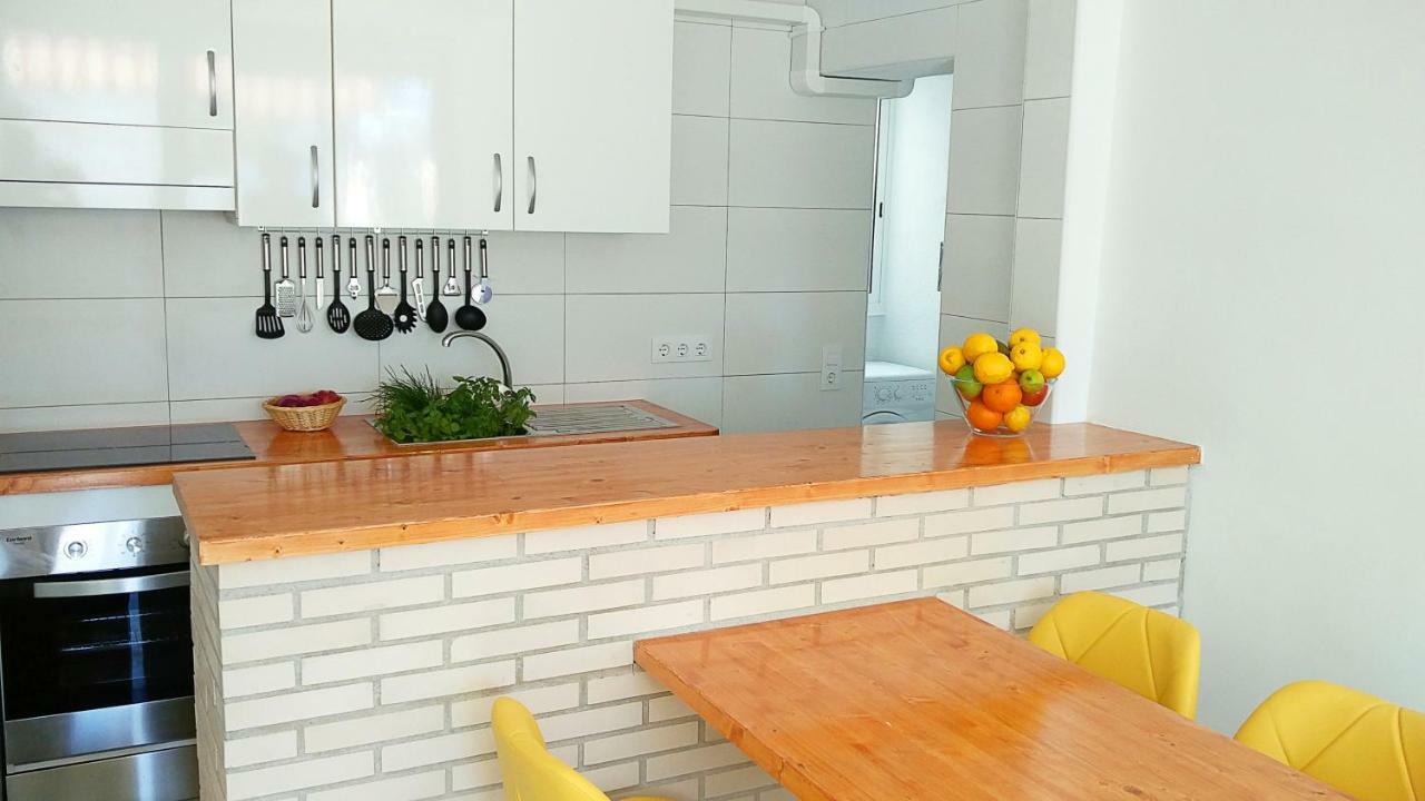 Апартаменты Apartamento Leman Салоу Экстерьер фото