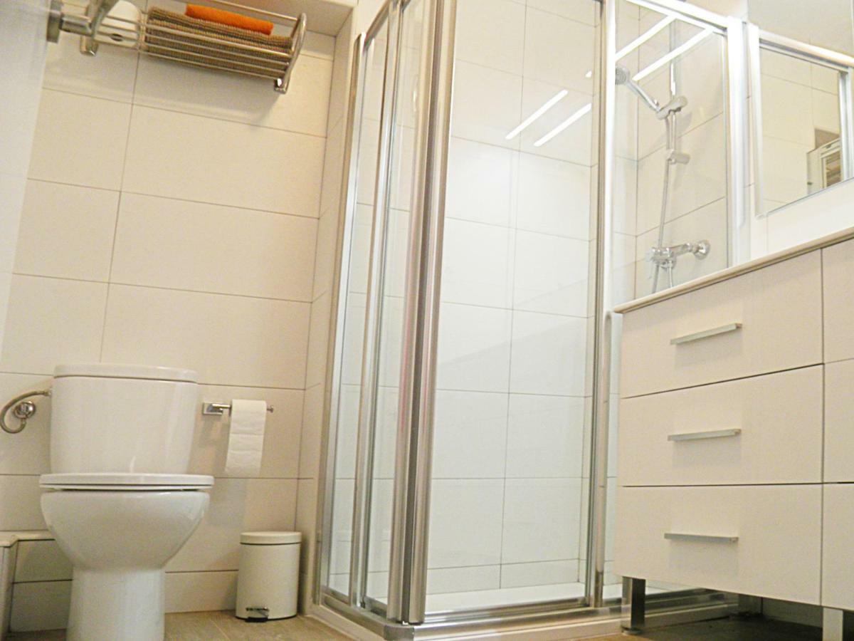 Апартаменты Apartamento Leman Салоу Экстерьер фото